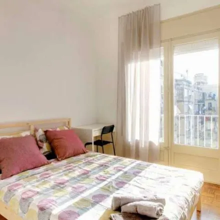 Image 9 - Carrer de Muntaner, 172, 08001 Barcelona, Spain - Apartment for rent