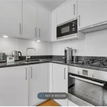 Image 2 - Bury Place, London, WC1A 1AD, United Kingdom - Apartment for rent