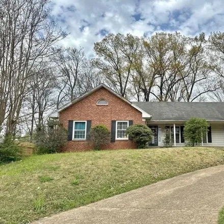 Buy this 4 bed house on 3228 Whitney Avenue in Memphis, TN 38128