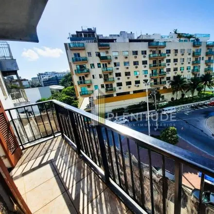 Rent this 2 bed apartment on Rua Waltemir Terra Cardoso in Centro, Cabo Frio - RJ