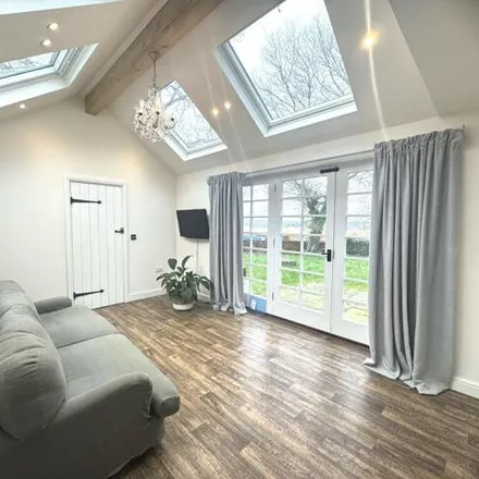 Image 3 - Copper Beeches Farm, 33 Moorgreen, Moorgreen, NG16 2FD, United Kingdom - Room for rent