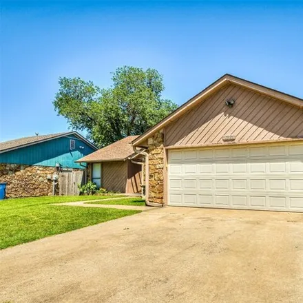 Image 3 - 10524 Reiter Drive, Midwest City, OK 73130, USA - House for sale