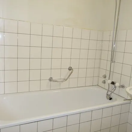Rent this 4 bed apartment on Friedheimweg 15 in 3007 Bern, Switzerland
