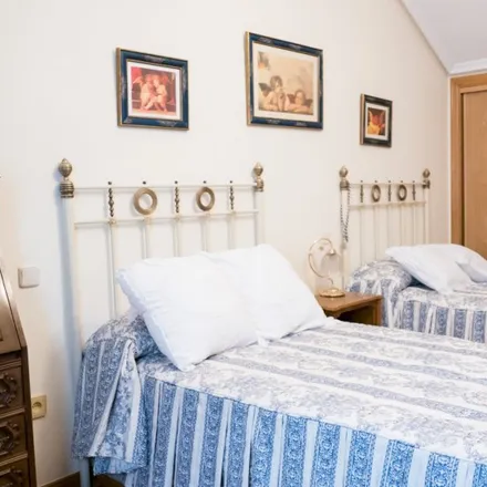 Rent this 3 bed room on Madrid in Calle Toledo, 28901 Getafe