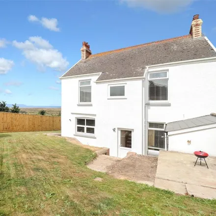 Rent this 5 bed house on Nor-West in Churchill Way, Appledore