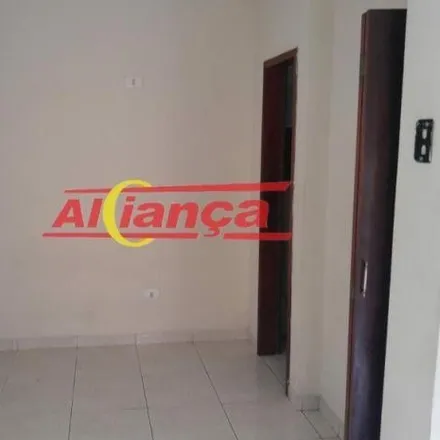 Rent this 1 bed house on Rua Nestor Cabral in Picanço, Guarulhos - SP