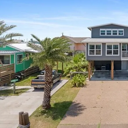 Buy this 3 bed house on 771 South Austin Street in Rockport, TX 78382