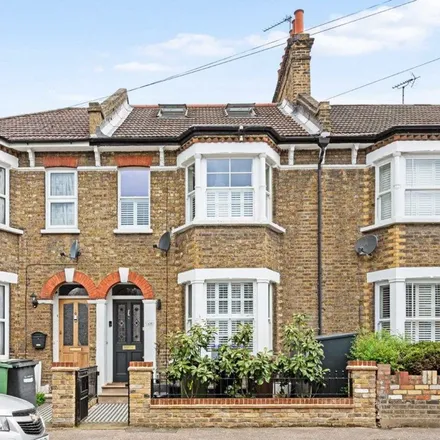 Rent this 5 bed townhouse on 38 Ermine Road in London, SE13 7JT