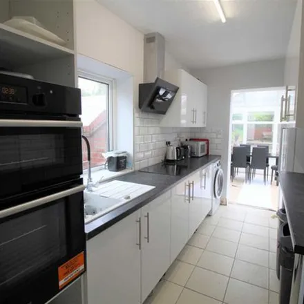 Rent this 5 bed duplex on 128 Earlham Green Lane in Norwich, NR5 8HF