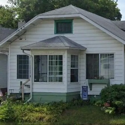 Buy this 2 bed house on 1003 Francis Street in Jackson, MI 49203