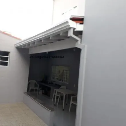 Buy this 3 bed house on Avenida Fábio Ferraz Bicudo in Centro, Indaiatuba - SP
