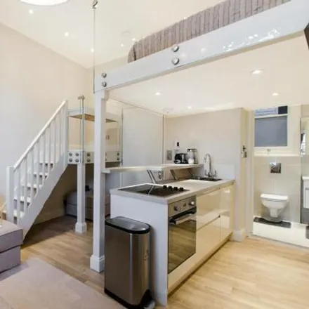 Buy this studio apartment on Earl's Court Road in London, SW5 9BQ