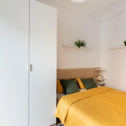 Rent this 2 bed apartment on Carrer de Balmes in 81, 08001 Barcelona