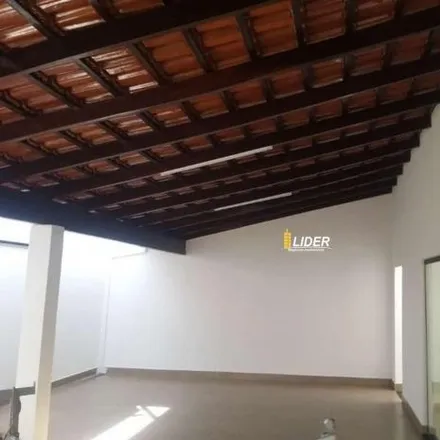 Buy this 3 bed house on Rotatória Diogo Borges Feitosa in Jaraguá, Uberlândia - MG