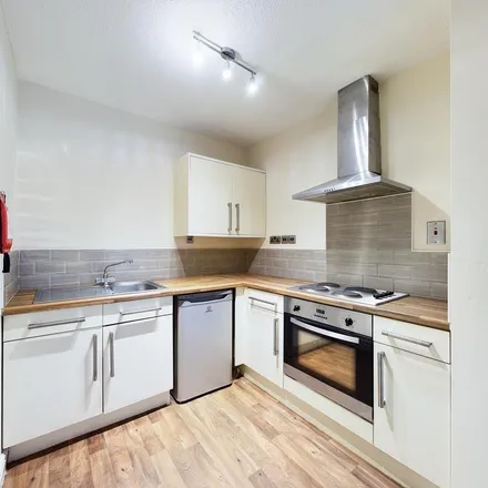 Rent this 1 bed apartment on Hull and East Riding Women and Childrens' Hospital in Anlaby Road, Hull