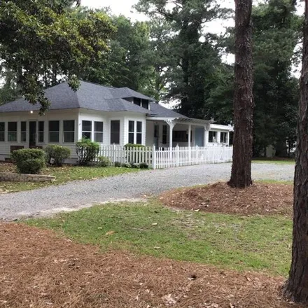 Image 1 - 377 West Wisconsin Avenue, Southern Pines, NC 28387, USA - House for rent
