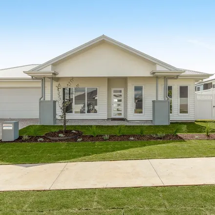 Rent this 4 bed apartment on McCaulay Avenue in Highfields QLD 4352, Australia
