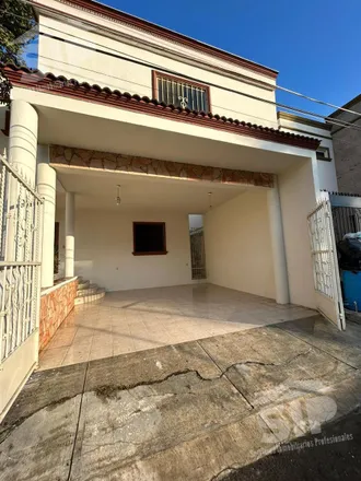 Rent this studio house on San Santiago in Balcones de Santa Domingo, 66443 San Nicolás de los Garza
