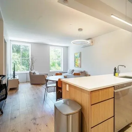Image 3 - 236 East 15th Street, New York, NY 10003, USA - House for rent