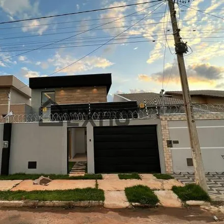 Buy this 3 bed house on Avenida Senador José Lourenço Dias in Bairro Maracanâ, Anápolis - GO