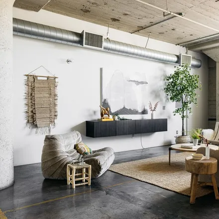 Image 3 - Toy Factory Lofts, 1855 Industrial Street, Los Angeles, CA 90021, USA - Loft for sale