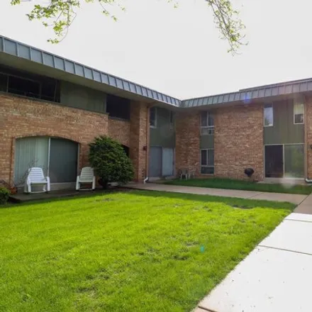 Buy this 2 bed condo on 4117 West Rivers Edge Circle in Brown Deer, Milwaukee County