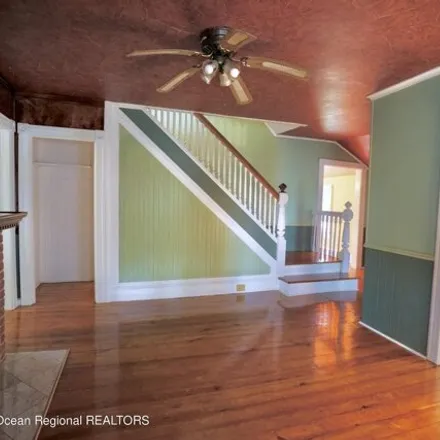 Image 2 - 1 Serpentine Drive, Leonardville, Middletown Township, NJ 07716, USA - House for rent