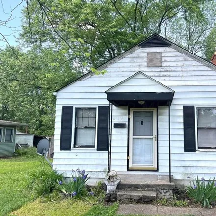 Buy this 2 bed house on 2421 Parkwood Avenue in Columbus, OH 43211