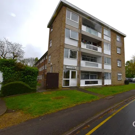 Rent this 2 bed apartment on Orchard Place in Cheshunt, EN8 9BF