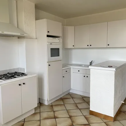 Rent this 2 bed apartment on 1 Rue Buffon in 11000 Carcassonne, France
