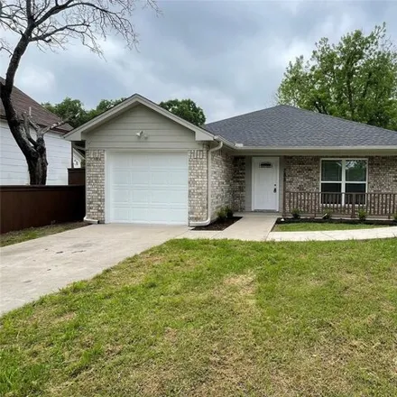 Buy this 3 bed house on 785 Chase Avenue in Cleburne, TX 76031