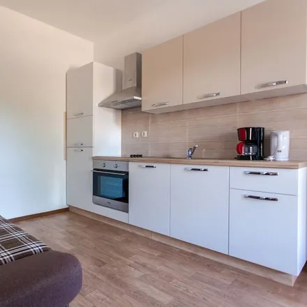 Image 9 - Porat, 51511 Porat, Croatia - Apartment for rent
