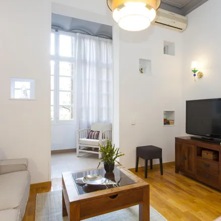 Image 8 - Carrer de Villarroel, 124, 08001 Barcelona, Spain - Apartment for rent