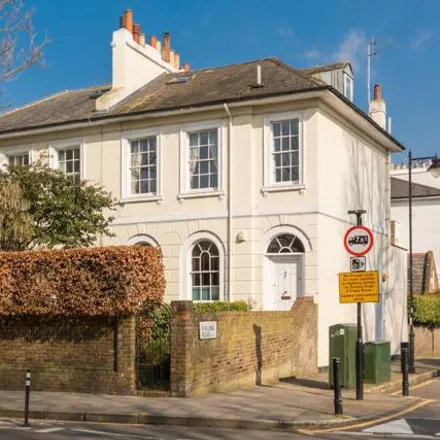 Buy this 4 bed house on 338 Liverpool Road in London, N7 8PR