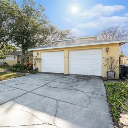 Image 3 - 326 Ling A More Terrace South, Saint Petersburg, FL 33705, USA - House for sale