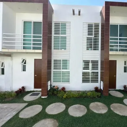 Buy this 3 bed house on unnamed road in Hacienda de Jiutepec, 62550 Jiutepec