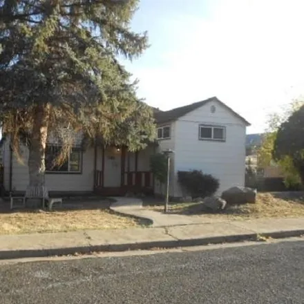 Image 3 - 757 French Street, Yreka, CA 96097, USA - House for sale