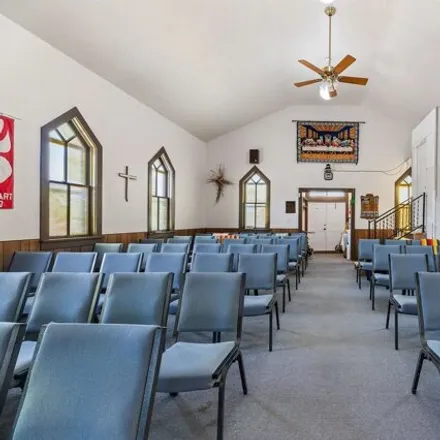 Image 9 - Emmanuel Baptist Church, Lawrence Street, Belle Fourche, SD 57717, USA - House for sale