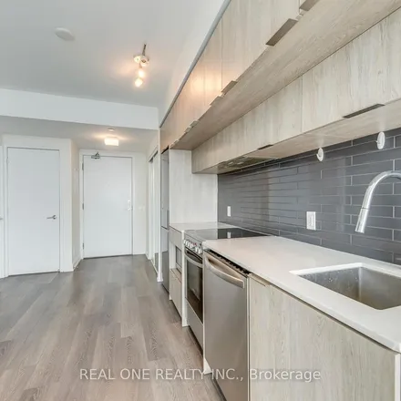 Image 3 - Grid Condos, 181 Dundas Street East, Old Toronto, ON M5A 4R6, Canada - Apartment for rent