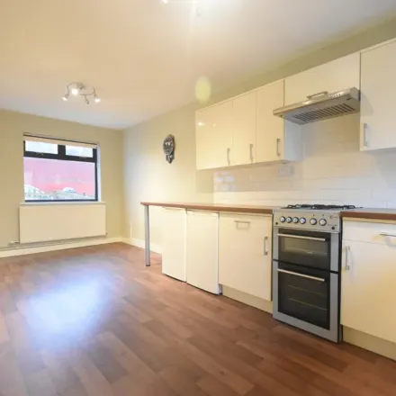 Image 5 - Farren Road, Rednal, B31 5HW, United Kingdom - Apartment for rent