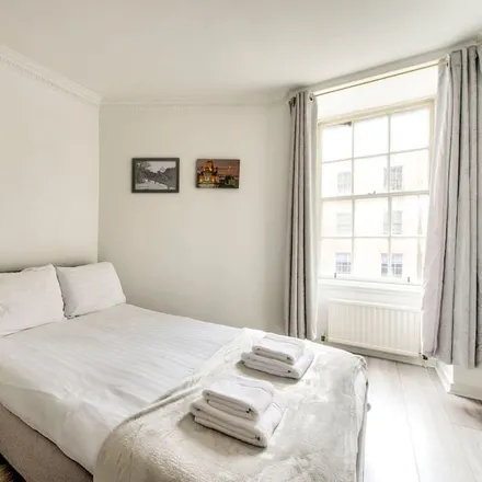 Image 1 - City of Edinburgh, EH1 1PB, United Kingdom - Apartment for rent