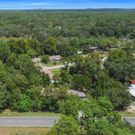 Buy this studio house on 6725 South Wald Point in Homosassa Springs, FL 34446