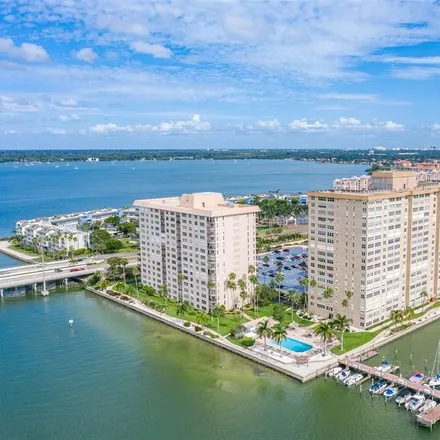 Buy this 2 bed condo on Building 5 in 5220 Brittany Drive South, Saint Petersburg