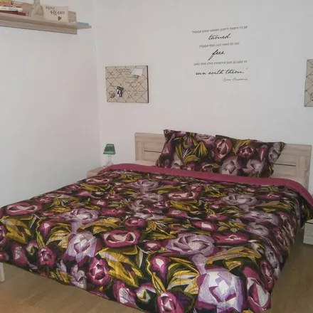 Rent this 2 bed apartment on Hlavní in 106 00 Prague, Czechia
