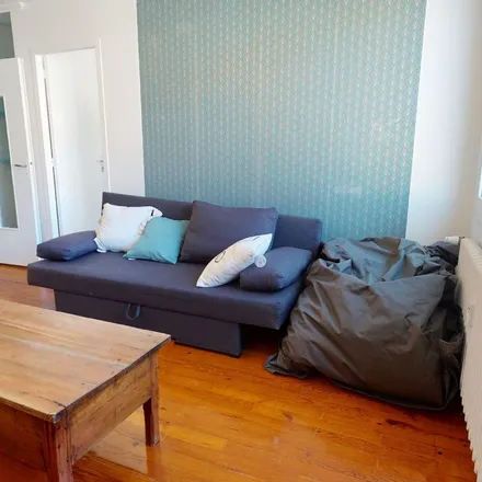 Rent this 3 bed apartment on 5 Boulevard Daguerre in 42100 Saint-Étienne, France