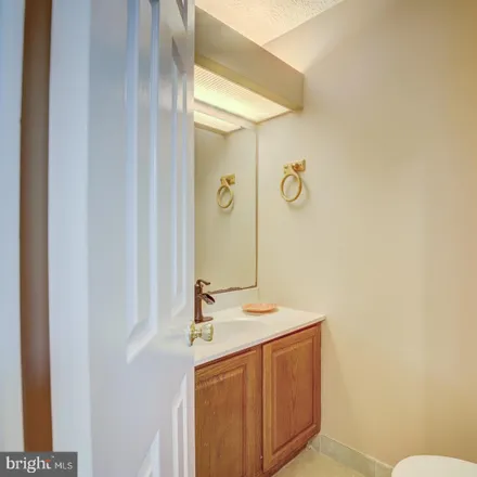 Image 9 - 18820 Sky Blue Circle, Germantown, MD 20874, USA - Townhouse for sale