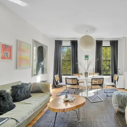 Image 4 - 485 West 22nd Street, New York, NY 10011, USA - Townhouse for sale