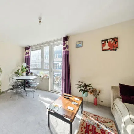 Rent this 2 bed room on Shearwater Court in Abinger Grove, London