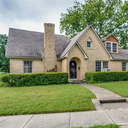 Buy this 3 bed house on 6434 Glenrose Court in Dallas, TX 75214