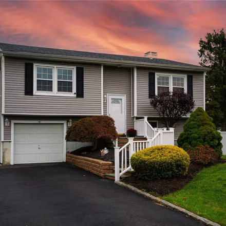 Buy this 4 bed house on 15 Glide Lane in Islip, Holtsville